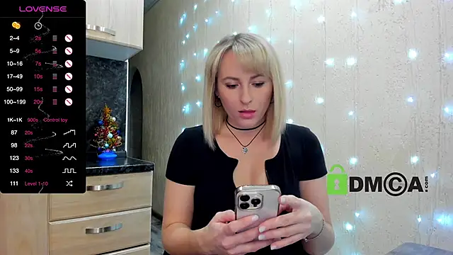 Snapshot of Smoorodinkaa chatting on January 4, 9:09 pm Smoorodinkaa online show from January 4, 9:09 pm