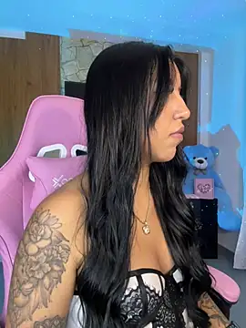 Tamara Roberts1 online show from March 9, 2:29 am