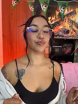 Tamara Roberts1 online show from July 3, 2:18 am