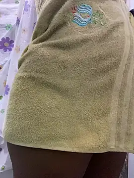 Snapshot of bela-Bunda225 chatting on March 17, 9:02 pm bela-Bunda225 online show from March 17, 9:02 pm