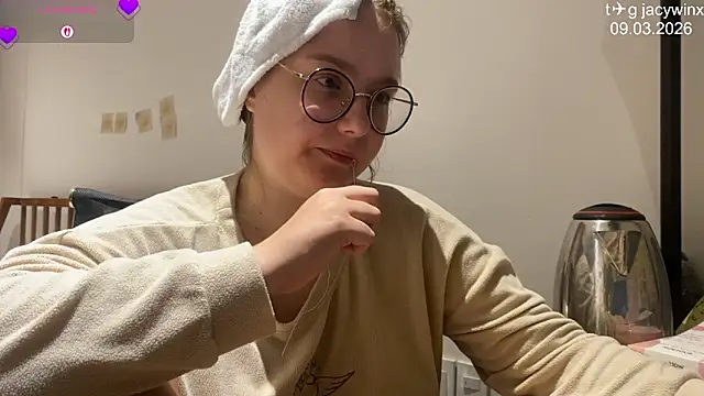 JacyWinslat online show from March 10, 5:40 pm