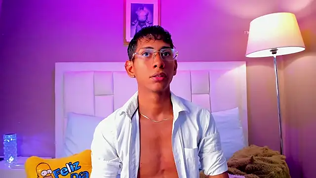 Nick Collins18 online show from February 25, 11:58 pm