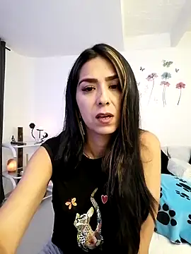 Snapshot of Sahana_Ashiika chatting on February 12, 11:51 pm Sahana Ashiika online show from February 12, 11:51 pm