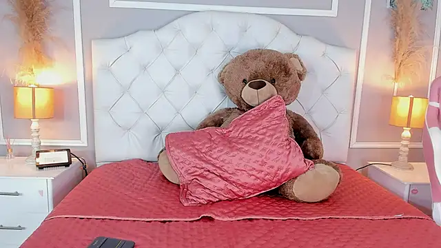 Snapshot of evelyn_evony chatting on December 20, 3:14 am evelyn evony online show from December 20, 3:14 am