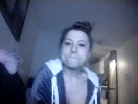 Snapshot of Florita2442 chatting on November 6, 12:55 am Florita2442 online show from November 6, 12:55 am