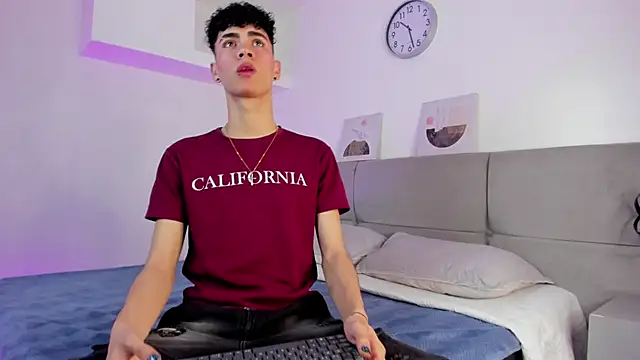 NeoRaptis online show from December 6, 7:56 pm