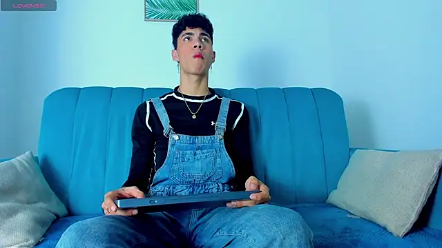 NeoRaptis online show from February 28, 8:18 pm