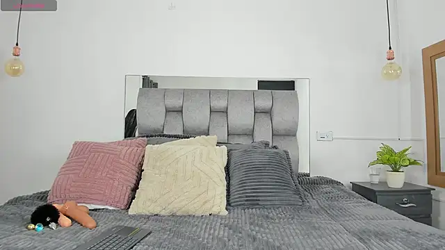 samarawells online show from January 14, 9:09 pm