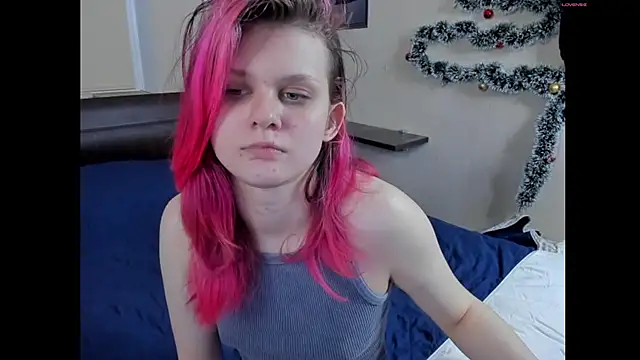 Snapshot of JulieTaylors chatting on June 7, 9:51 pm JulieTaylors online show from June 7, 9:51 pm