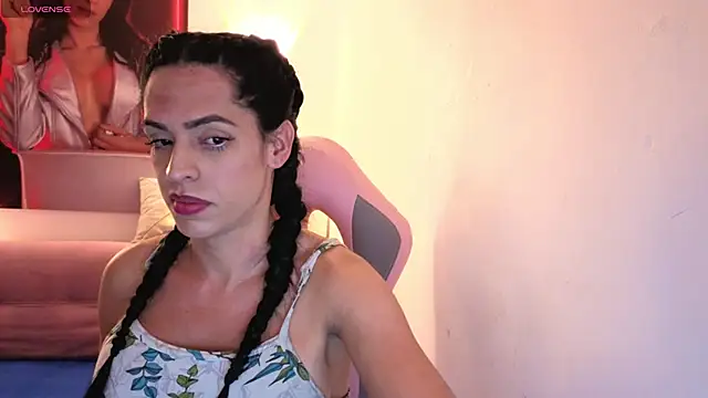 vittorialombardi   online show from November 7, 11:38 pm