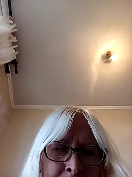 Snapshot of Rousmk1 chatting on December 2, 8:00 pm Rousmk1 online show from December 2, 8:00 pm