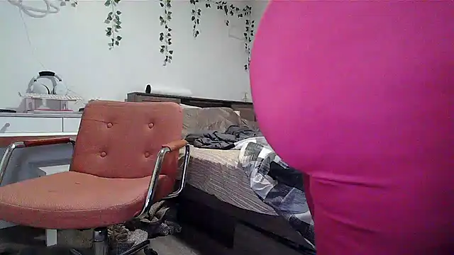 Kittyymaze1 online show from November 28, 1:25 pm