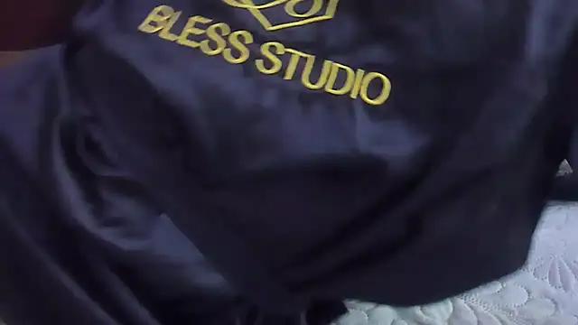 Snapshot of TiaraRosse chatting on February 21, 3:10 pm TiaraRosse online show from February 21, 3:10 pm