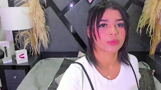 TiaraRosse online show from January 10, 3:30 am