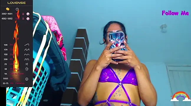 Snapshot of Ts_veryhot chatting on January 19, 2:15 am Ts veryhot online show from January 19, 2:15 am