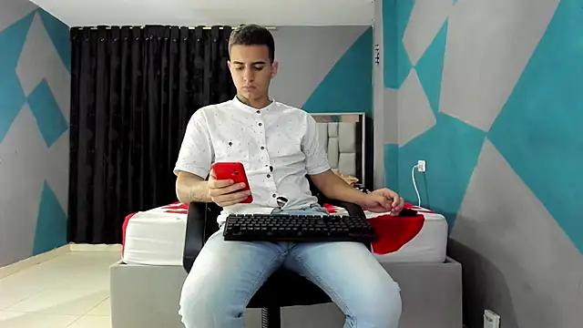 simookeler online show from December 31, 8:37 am