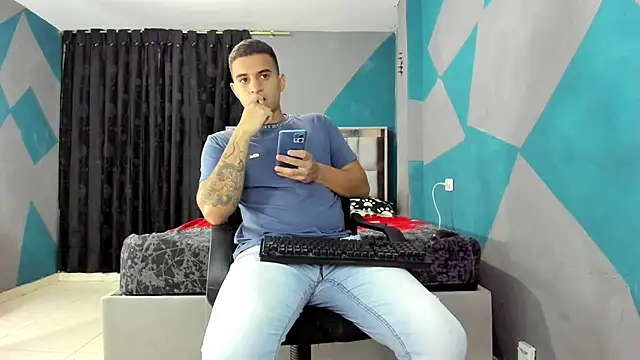 simookeler online show from February 18, 1:54 am