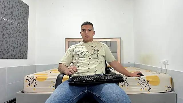 simookeler online show from January 11, 12:15 am