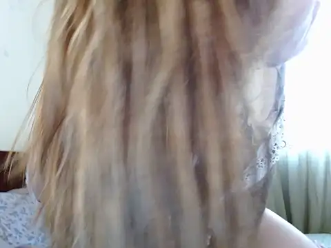 kittenlizz online show from December 29, 4:08 pm