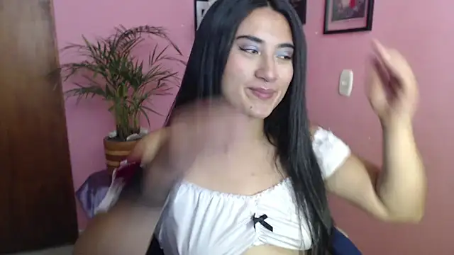 Snapshot of bunnyemilyrose36 chatting on February 6, 7:50 pm bunnyemilyrose36 online show from February 6, 7:50 pm