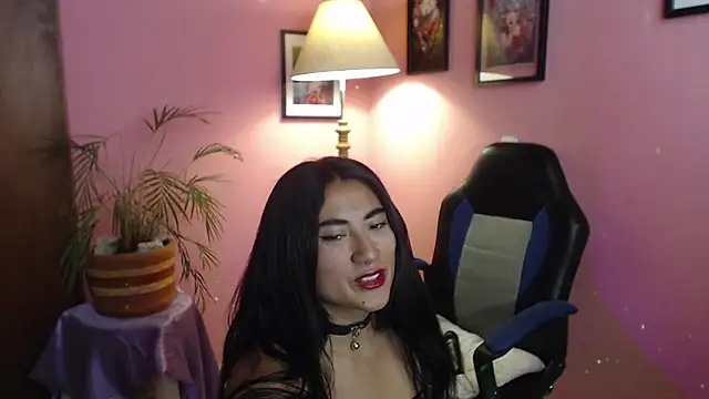 Snapshot of bunnyemilyrose36 chatting on August 3, 4:00 pm bunnyemilyrose36 online show from August 3, 4:00 pm