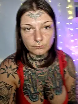 lizzardqueeen online show from February 14, 8:38 pm