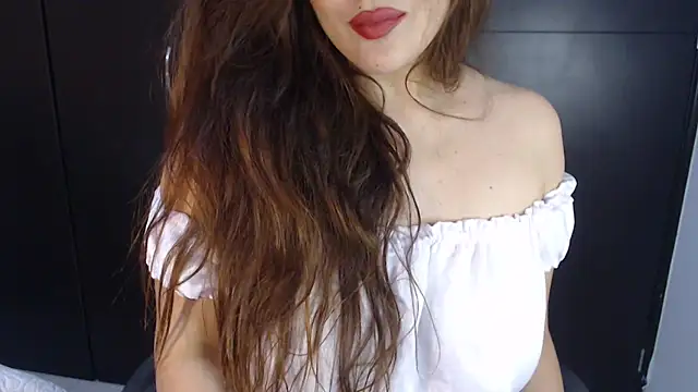 AdharaLujan online show from December 14, 6:02 am