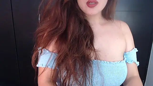 AdharaLujan online show from January 1, 9:31 pm