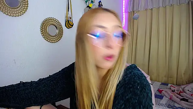 Soffy-brooks online show from January 20, 6:42 am