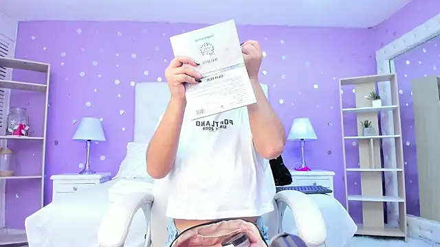 scarlette 15  online show from November 14, 3:16 am