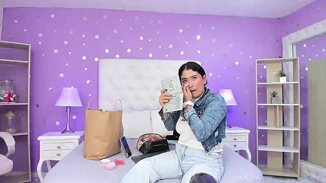 scarlette 15  online show from November 20, 3:07 am