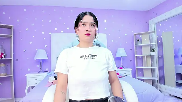 scarlette 15  online show from December 3, 3:03 am