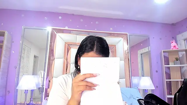 Snapshot of scarlette_15_ chatting on May 30, 3:14 am scarlette 15 online show from May 30, 3:14 am