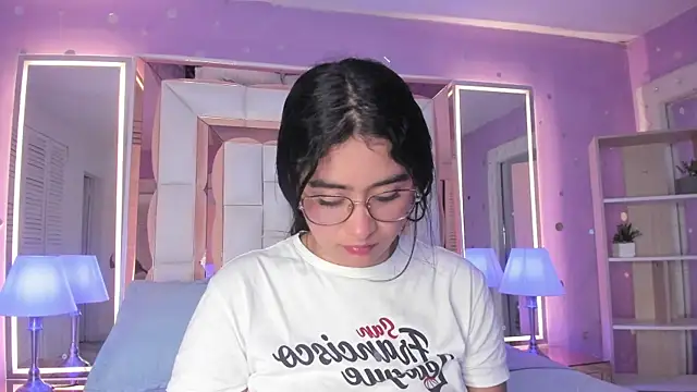 Snapshot of scarlette_15_ chatting on July 22, 3:09 am scarlette 15 online show from July 22, 3:09 am
