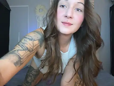 Snapshot of Jennyke66 chatting on October 18, 6:19 pm Jennyke66 online show from October 18, 6:19 pm