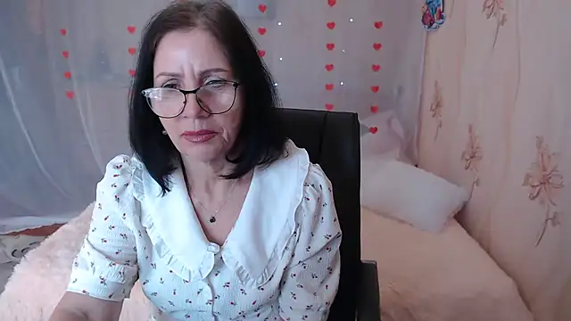 Snapshot of OlgaHottie chatting on February 28, 5:26 am OlgaHottie online show from February 28, 5:26 am