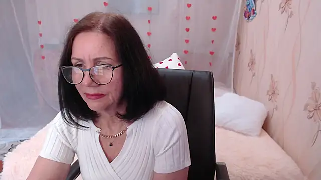Snapshot of OlgaHottie chatting on March 13, 2:49 am OlgaHottie online show from March 13, 2:49 am