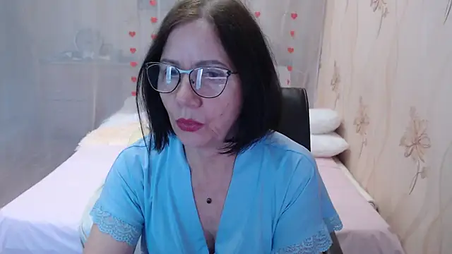 Snapshot of OlgaHottie chatting on October 7, 11:24 pm OlgaHottie online show from October 7, 11:24 pm