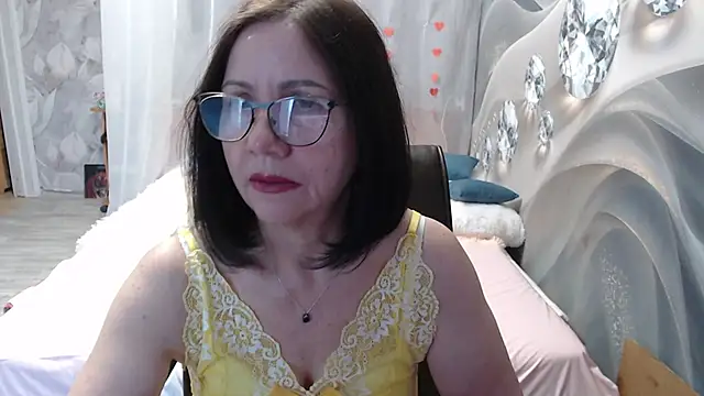 OlgaHottie online show from February 14, 11:45 pm