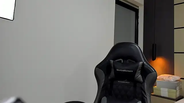 alma fenix online show from February 19, 12:45 pm