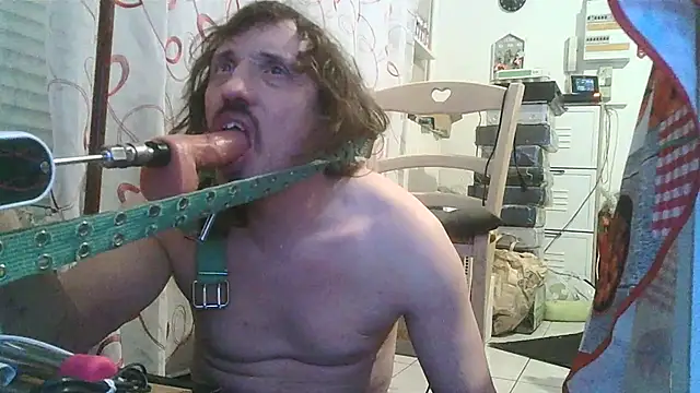 cyril020202 online show from January 8, 11:01 am