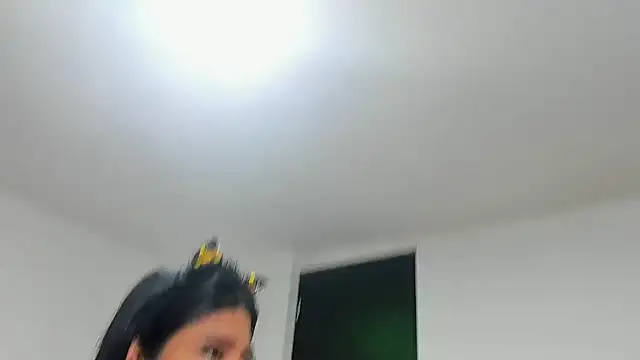 Snapshot of ZachaTompson chatting on February 26, 8:22 pm ZachaTompson online show from February 26, 8:22 pm