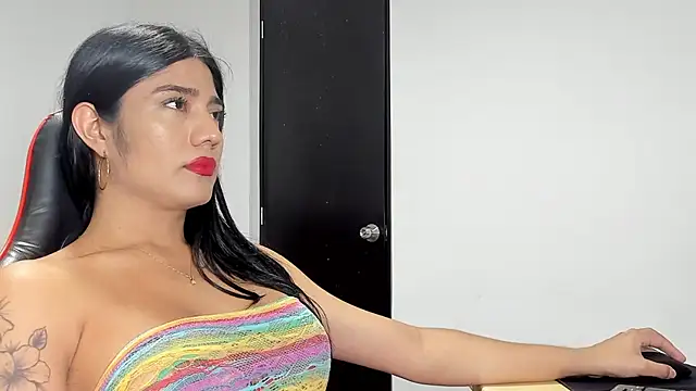 Snapshot of ZachaTompson chatting on March 18, 9:10 pm ZachaTompson online show from March 18, 9:10 pm