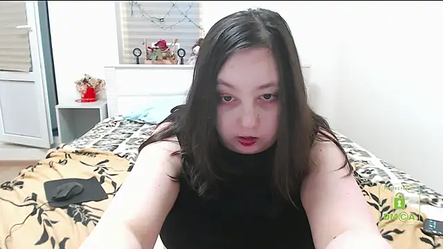Snapshot of cute_and_hot chatting on December 29, 12:45 pm cute and hot online show from December 29, 12:45 pm