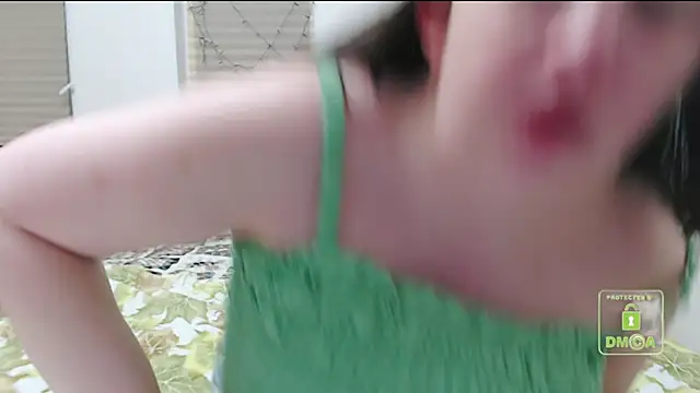 Snapshot of cute_and_hot chatting on January 9, 3:44 pm cute and hot online show from January 9, 3:44 pm