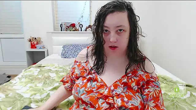 Snapshot of cute_and_hot chatting on January 30, 9:36 am cute and hot online show from January 30, 9:36 am