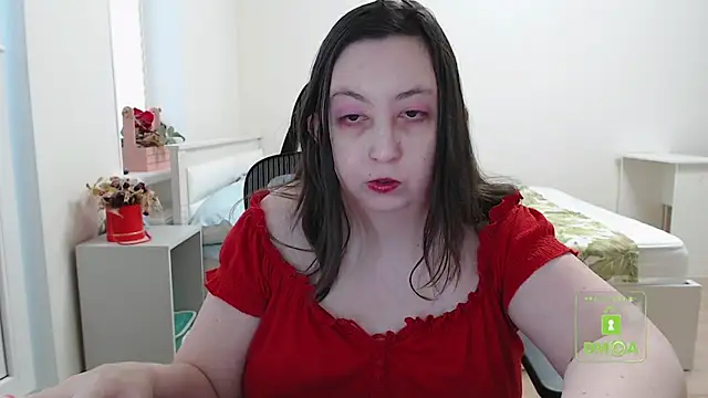 Snapshot of cute_and_hot chatting on March 8, 9:39 am cute and hot online show from March 8, 9:39 am