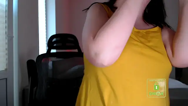cute and hot online show from April 22, 3:02 pm
