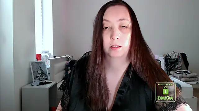 Snapshot of cute_and_hot chatting on May 31, 12:45 pm cute and hot online show from May 31, 12:45 pm