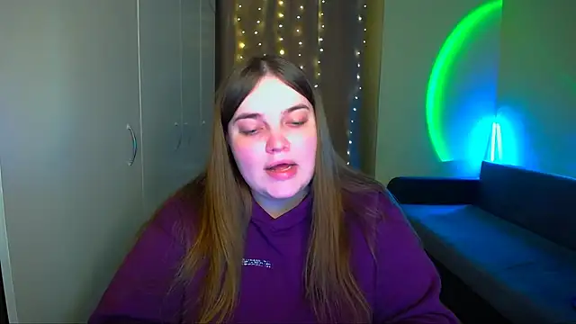 Emaaa ua online show from October 28, 6:32 pm